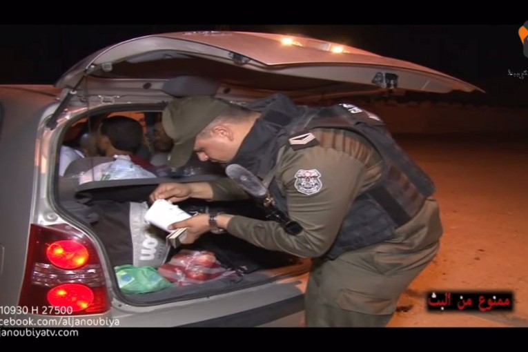 المنضومة الأمنية التونسية مع الحدود البحرية والبرية مع الجزائر