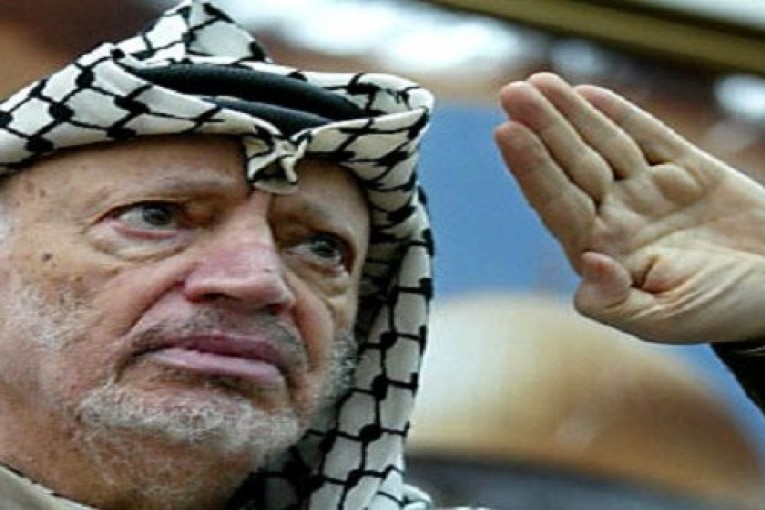 كشف هوية منفذ اغتيال الرئيس الفلسطيني الراحل ياسر عرفات