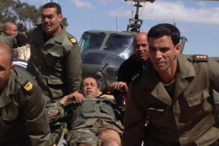 إصابة جنود في مواجهات بين قوات الجيش الوطني وعناصر مسلّحة بجبل الشعانبي