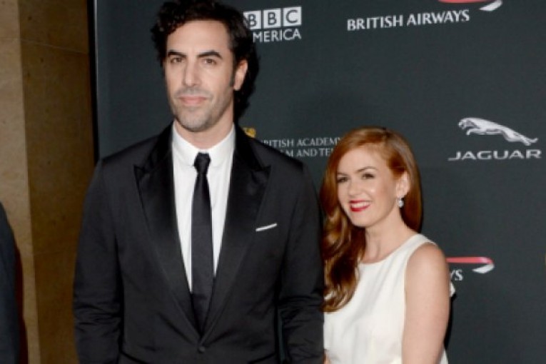 ممثلان بريطانيان يتبرعان بحوالي مليون دولار لمساعدة النازحين في سوريا