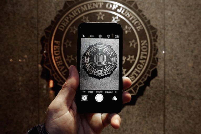 معركة أبل وFBI تنتقل إلى الكونغرس