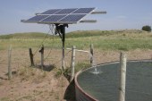 أبار الطاقة الشمسية تخفف أزمة المياه في كينيا