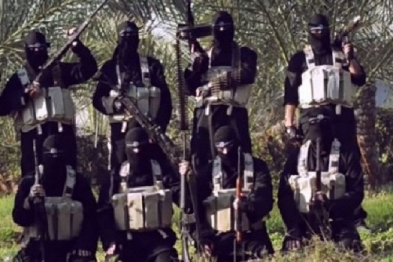 سيدي بوزيد: 40 مسلحا يقتحمون منازلاً بمنطقة زغمار