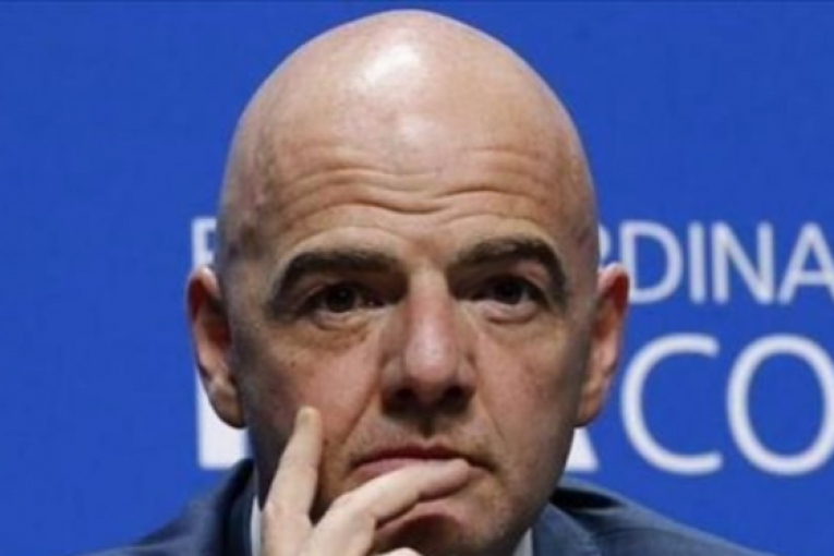 وثائق بنما تورط رئيس الفيفا الجديد في قضية فساد