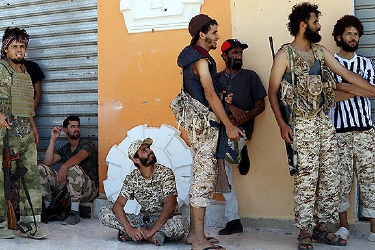 قوات حكومة الوفاق الليبية تسيطر على ميناء سرت بعد معارك ضارية ضد الإرهابيين