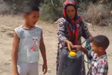 جندوبة:في ظل إرتفاع درجات الحرارة,عائلات تعاني العطش و يهددون بالتصعيد…(فيديو)
