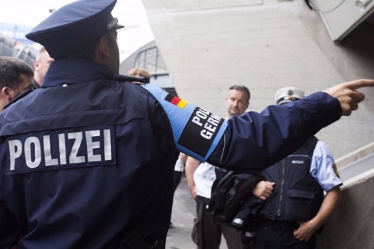 ألمانيا:إطلاق نار واحتجاز رهائن في شتوتغارت