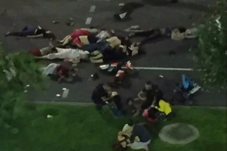 -فرنسا: 84 قتيلا و18 جريحا في حالة “حرجة جدا” في اعتداء نيس