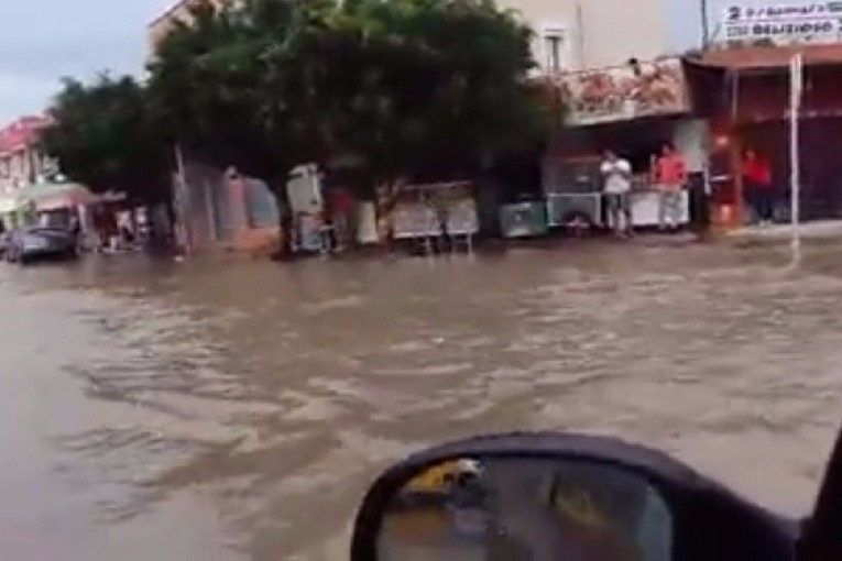 اريانة: أمطار طوفانية وبنية تحتية مهترئة (فيديو)