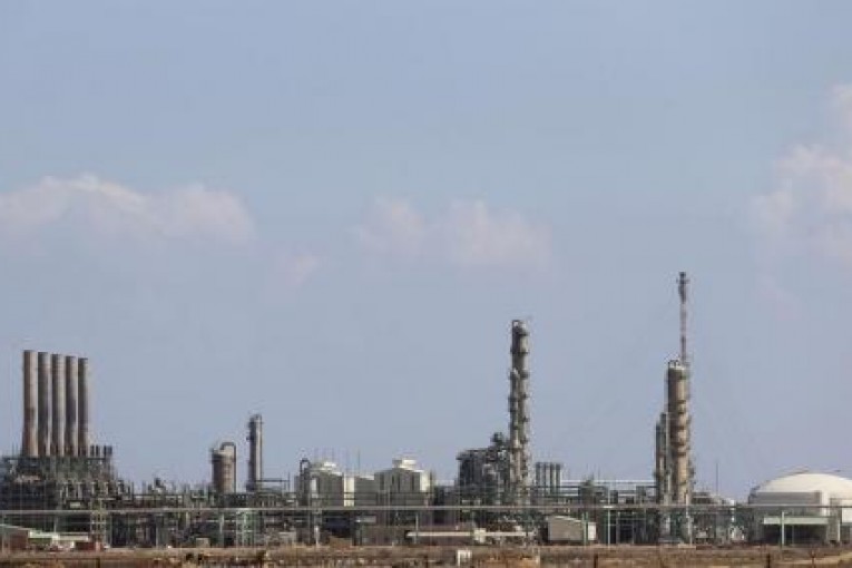 المؤسسة الوطنية للنفط في ليبيا تبدأ العمل لاستئناف الصادرات من موانئ