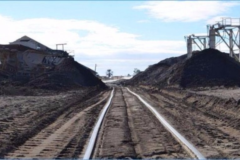 الحوض المنجمي : عودة الانتاج بالرديف وتواصل الاحتجاجات بمعتمدية المظيلة