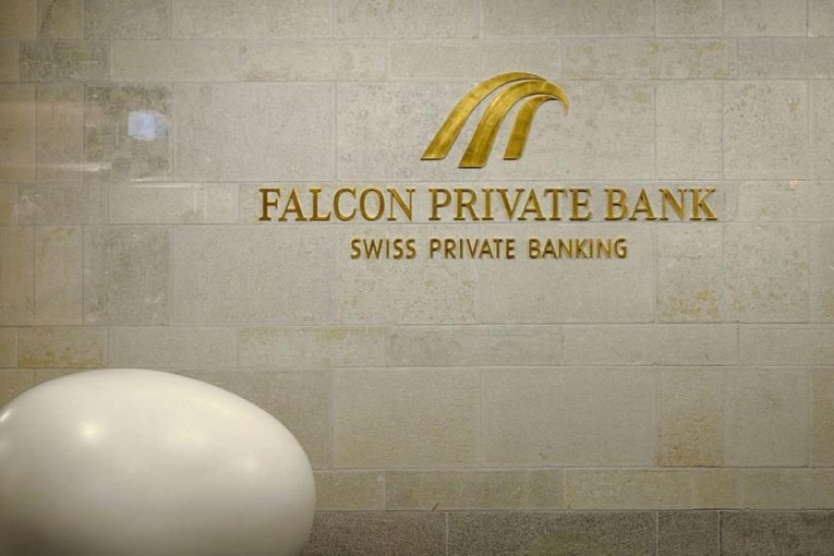 15 بنكا في سويسرا تواجه خطر غسل الأموال