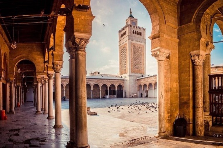 جامع الزيتونة: سرقة كتاب الختمة منقوش بخط اليد ومصحف أثري ثمين