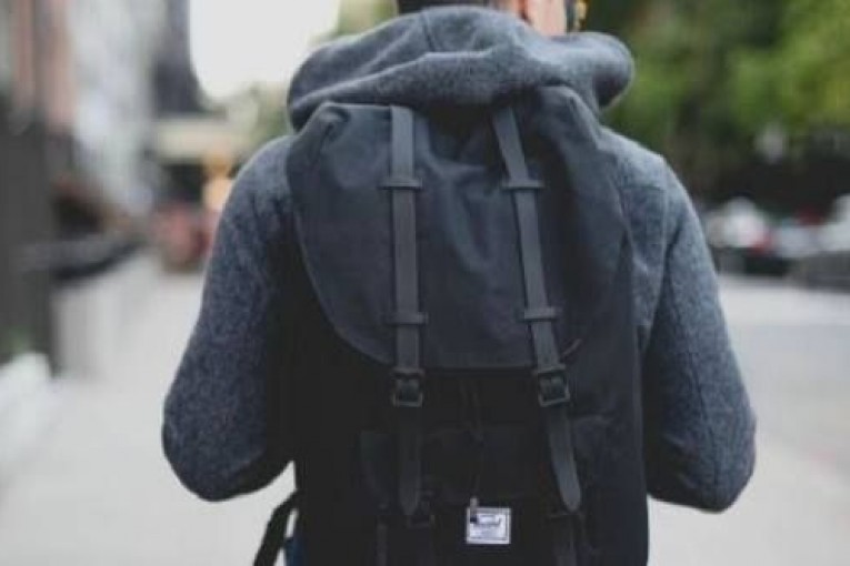 العاصمة: مواطن يهدد بتفجير نفسه أمام مقر مكتب بريد الحبيب ثامر