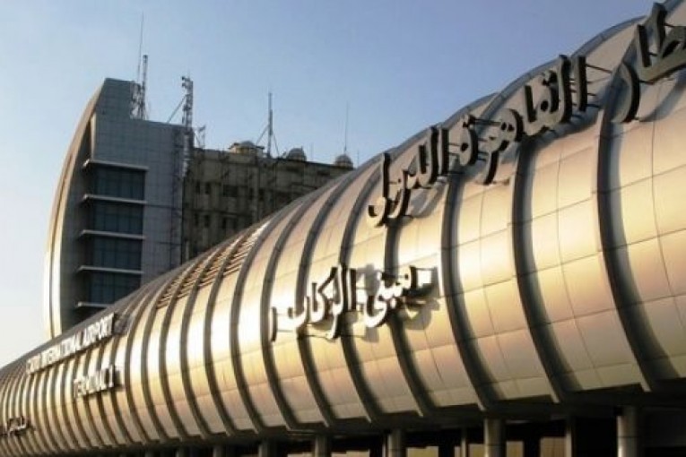 طيّار سعودي ينقذ مطار القاهرة من كارثة محقّقة