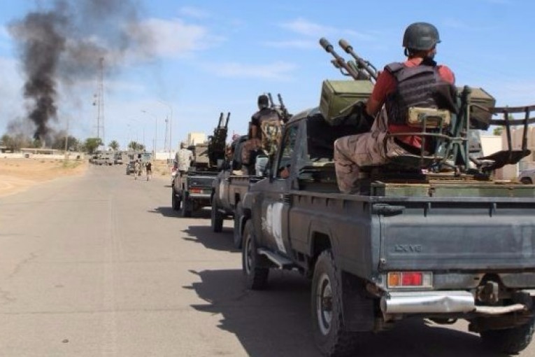 القوات الليبية تسيطر على سرت وتطالب المدنيين بالرحيل