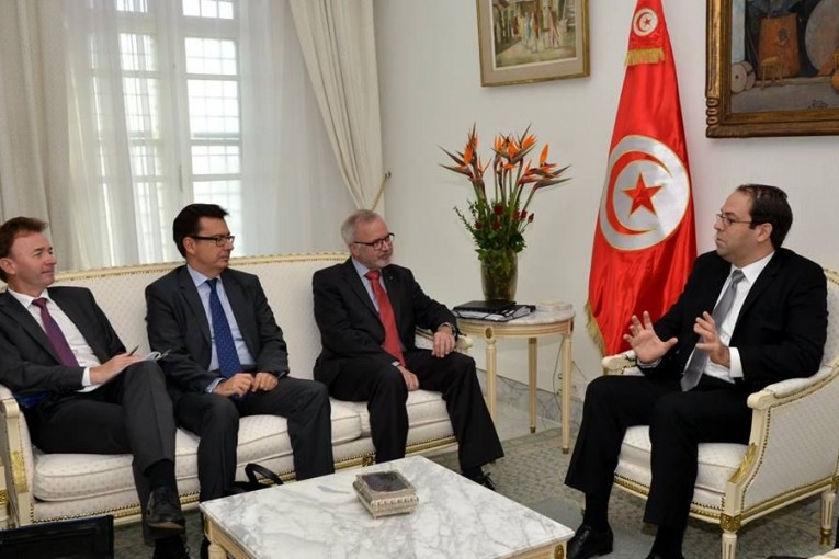 إمضاء اتفاقات تمويل بقيمة 400 مليون أورو بين تونس والبنك الأوروبي للاستثمار