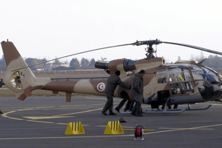 المهدية: الجيش يخصص مروحية للبحث عن مركب صيد مفقود به 13 شخصا