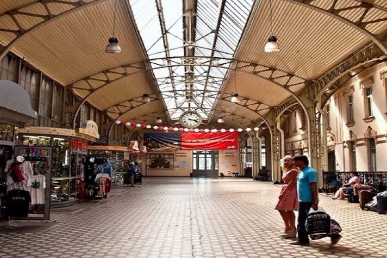 عاجل – الشرطة الروسية تخلي 3 محطات للقطار بعد تهديدات بوجود قنابل