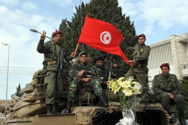 الجيش الوطني يتصدر ثقة التونسيين في المؤسسات والأحزاب التونسية آخرها