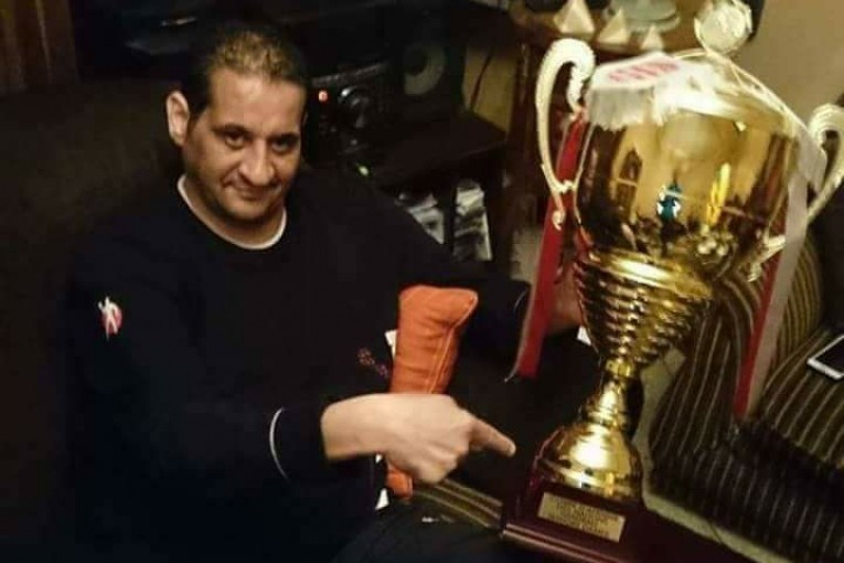 عائلة كرة اليد بالنادي الإفريقي تنعى لاعبها السابق حاتم عمارة