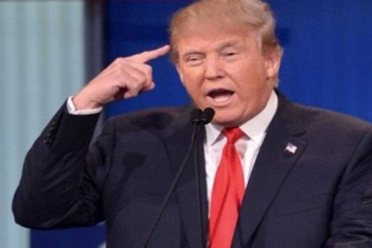 ترامب يمنع مواطني 7 دول عربية من الهجرة الى أمريكا