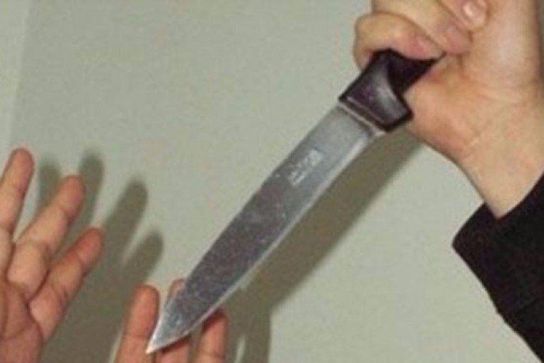 برج العامري: زوج يقتل زوجته وابنته بأكثر من 20 طعنة!