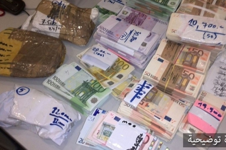 صفاقس: حجز مبالغ مالية هامة من العملة الصعبة مخفية داخل شاحنة