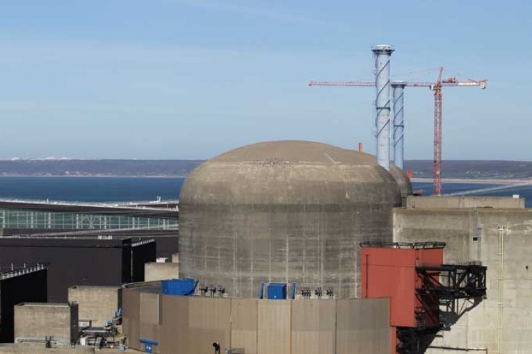 انفجار في محطة نووية بشمال فرنسا بدون التسبب بخطر تلوث