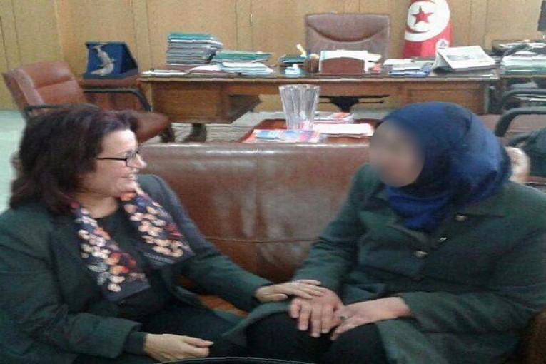 وزيرة الصحة تستقبل الطبيبة المقيمة المفرج عنها