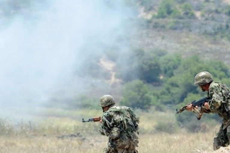 جبل سمامة..القضاء على إرهابيين و إلقاء القبض على إثنين اخرين و حجز أسلحة