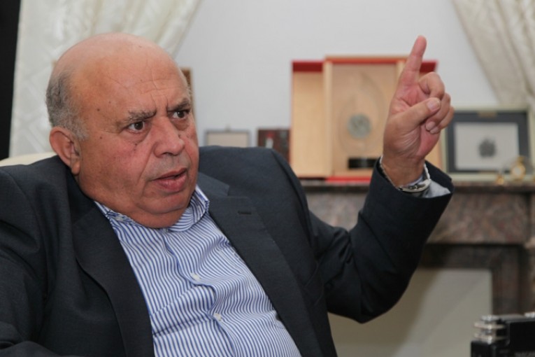 عبيد البريكي:تم تجريدي من كل مهامي بوزارة الوظيفة العمومية والحوكمة ما دفعني إلى قرار الاستقالة من حكومة الشاهد