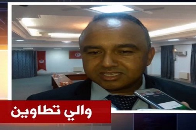 والي تطاوين: ما يحدث مؤامرة وملثمون قدموا من خارج المدينة للتخريب