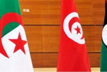 اجتماع ثلاثي في الجزائر بمناقشة الاوضاع في ليبيا