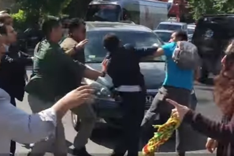 عاجل..الولايات المتحدة الأمريكية تصدر مذكرات اعتقال بحق 12 مرافقا لأردوغان بعد صدامات بواشنطن