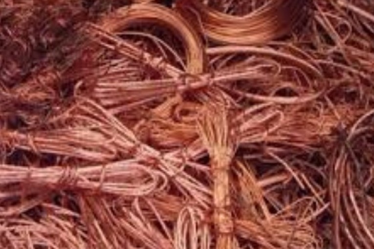 سرقة أسلاك نحاسية لشركة اتصالات بقيمة 6 آلاف دينار