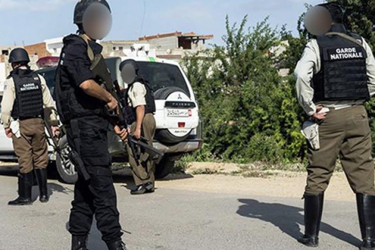 الـــقـــيــــروان..ســيارة تهـريب تـدهــس عــون حــرس وترديه قتيلا