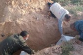 جرجيس :تونسي تكفل بدفن جثث المهاجرين غير الشرعيين التي يلفظها البحر