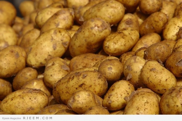 التسعيرة القانونية لكيلو غرام البطاطا 1180 مليما و تباع للمواطن ب2200 مليم