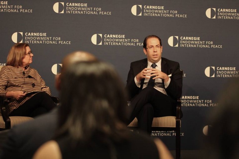 مركز «كارنيغي» للشرق الأوسط يحذر تونس