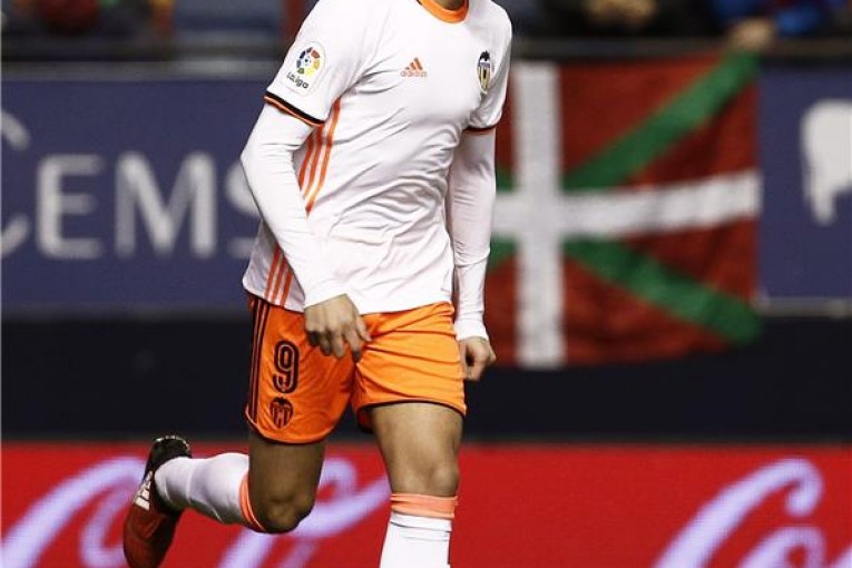 بعد ترشح المنتخب المغربي إلى روسيا 2018..الاسباني منير الحدادي يطالب بحقه في تمثيل المغرب