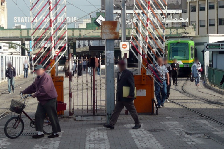 العاصمة:أربعيني يقتل فتاة ويلقي جثتها في حاوية فضلات بـ”الباساج”