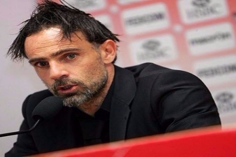 المدرب سيموني يطالب بمستحقاته من النادي الافريقي مقابل فسخ عقده