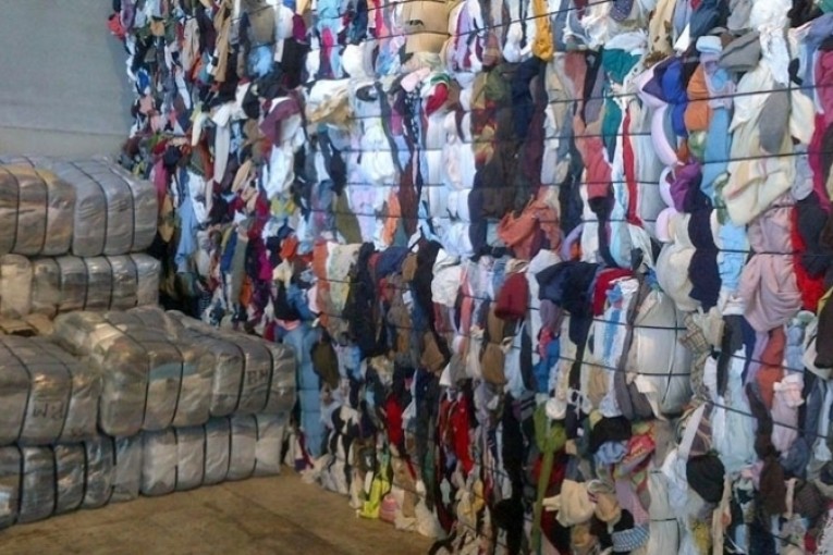 قابس: حجز كمية هامة من الملابس المستعملة