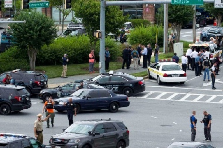 تفاصيل جديدة عن الهجوم المسلّح على مقر الصحيفة الأمريكية