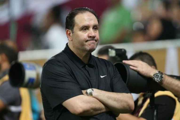 نادي الدحيل القطري يستعد لإقالة نبيل معلول