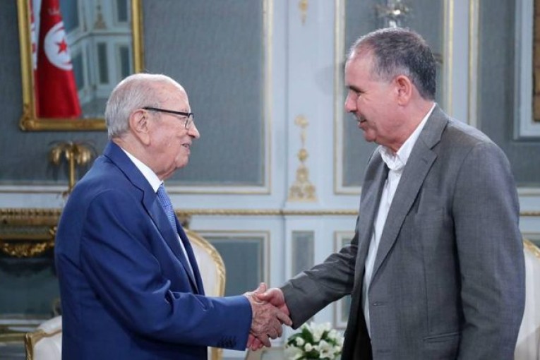 قائد السبسي: لا يجب تجاهل اتحاد الشغل..هو “عرصة من عُرص البلاد”