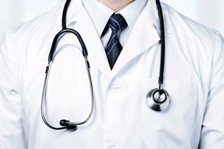 اتحاد الأطباء العامين للصحة العمومية يعلن عن عدم مساندته للإضراب العام اليوم