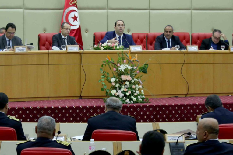 الحكومة ترصد 350 مليارا للجهات