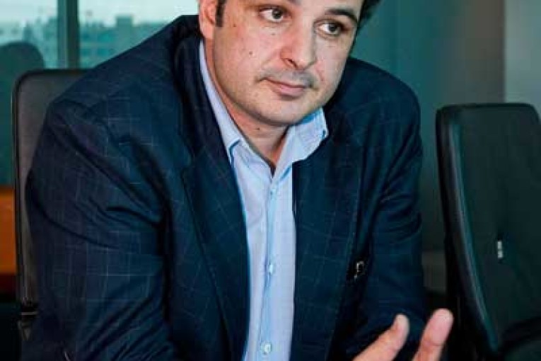 رسميا رفع التجميد على ممتلكات مروان المبروك